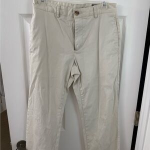 Vineyard Vines Men's Light Khaki Chinos